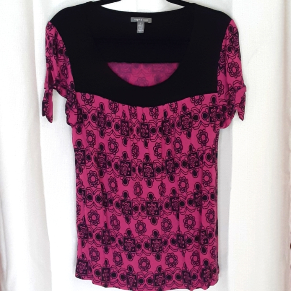 Apt 9 Top